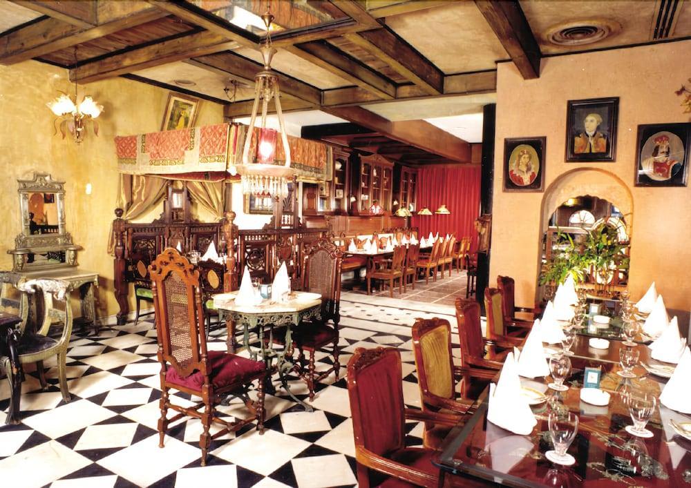 Hotel Broadway Delhi Buitenkant foto