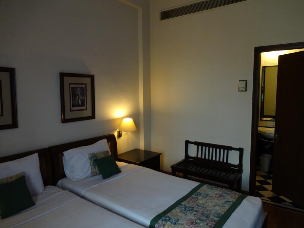 Hotel Broadway Delhi Buitenkant foto