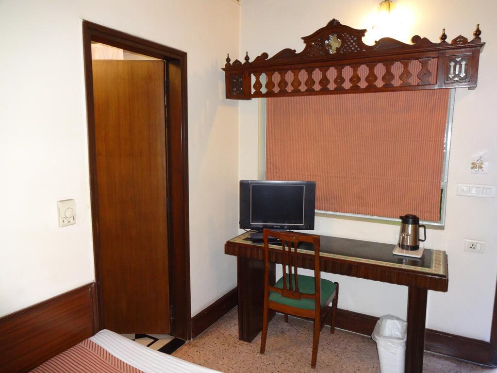 Hotel Broadway Delhi Buitenkant foto